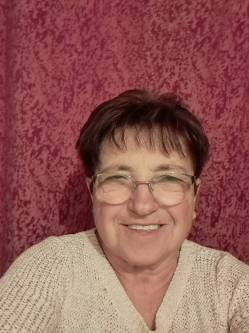 Erzs�bet, 73 �ves t�rskeres� n�, Szabadsz�ll�s