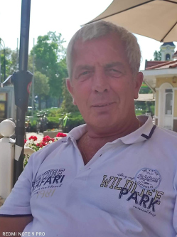 zolt�n, 61 �ves t�rskeres� f�rfi, Orosh�za