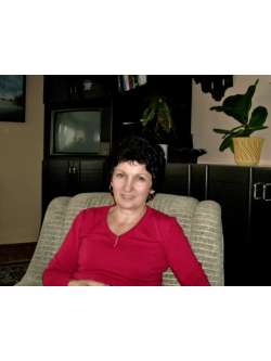 Nagyn� Inci, 72 �ves t�rskeres� n�, J�szber�ny