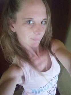 Kata, 39 �ves t�rskeres� n�, Debrecen