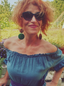 Lizi, 51 �ves t�rskeres� n�, G�d