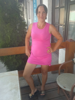Andi, 34 �ves t�rskeres� n�, Nagyat�d