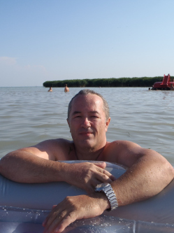 TAM�S, 64 �ves t�rskeres� f�rfi, Eger