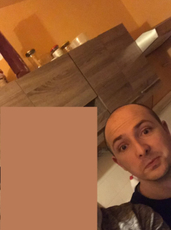 Tam�s, 43 �ves t�rskeres� f�rfi, M�lyk�t