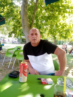 Istv�n, 61 �ves t�rskeres� f�rfi, Berzence