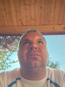 Norbi, 47 �ves t�rskeres� f�rfi, Kiskunhalas
