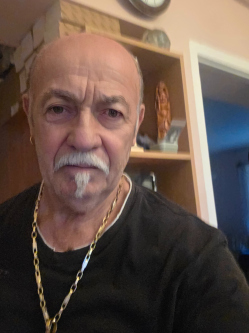 J�zsef, 70 �ves t�rskeres� f�rfi, Szomor