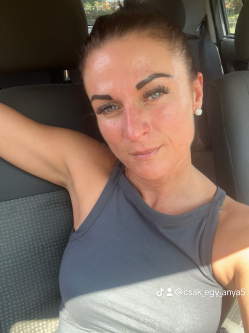 Regina, 39 �ves t�rskeres� n�, Albertirsa