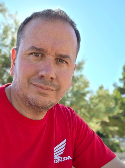 P�ter, 52 �ves t�rskeres� f�rfi, T�rnok