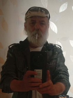 R�bert, 65 �ves t�rskeres� f�rfi, Heves