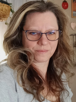 T�mea, 55 �ves t�rskeres� n�, Szigethalom