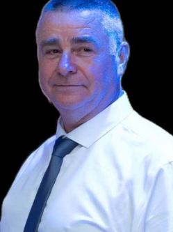 Tibor, 59 �ves t�rskeres� f�rfi, Ny�regyh�za