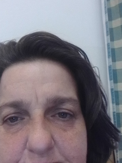 Anna, 52 �ves t�rskeres� n�, K�rmend
