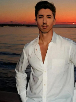 Albert, 38 �ves t�rskeres� f�rfi, Eger