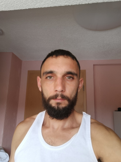 Pisti, 33 �ves t�rskeres� f�rfi, Baden-W�rttemberg