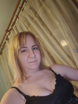 Gabriella, 30 �ves t�rskeres� n�, Kiskunf�legyh�za