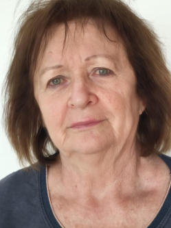 Ila, 75 �ves t�rskeres� n�, Veszpr�m