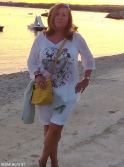 Zs�ka, 62 �ves t�rskeres� n�, Budapest