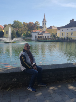 Laszlo, 71 �ves t�rskeres� f�rfi, Veszpr�m