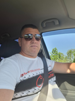 Imre, 39 �ves t�rskeres� f�rfi, Bucsa