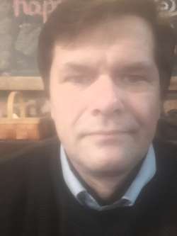 J�nos, 61 �ves t�rskeres� f�rfi, T�pi�s�g
