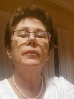Katalin, 72 �ves t�rskeres� n�, Eger