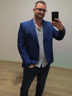 Tomika, 35 �ves t�rskeres� f�rfi, Albertirsa