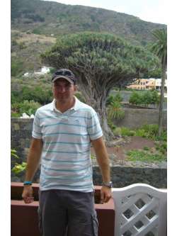 L�szl�, 45 �ves t�rskeres� f�rfi, Berkshire