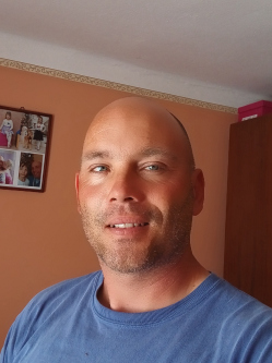 L�szlo, 39 �ves t�rskeres� f�rfi, Battonya