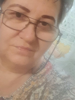 Katinka, 69 �ves t�rskeres� n�, M�t�szalka