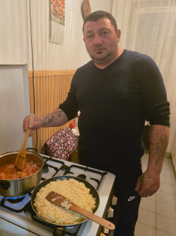 Kriszti�n, 41 �ves t�rskeres� f�rfi, V�c