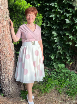 M�ria, 71 �ves t�rskeres� n�, Gy�ngy�s