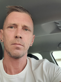Szabolcs, 45 �ves t�rskeres� f�rfi, Szombathely