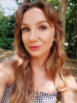 Ren�ta, 29 �ves t�rskeres� n�, Szombathely