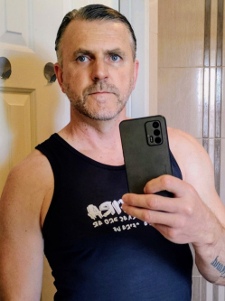 R�bert, 50 �ves t�rskeres� f�rfi, Magyaralm�s