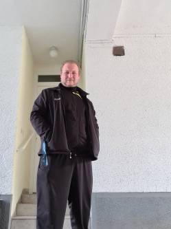 G�bor, 43 �ves t�rskeres� f�rfi, S�rmell�k