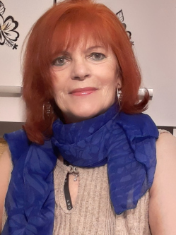 Zsuzsa, 67 �ves t�rskeres� n�, Ajka