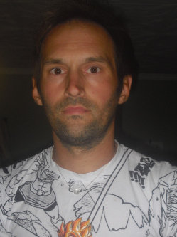 Martin, 35 �ves t�rskeres� f�rfi, Forr�sk�t