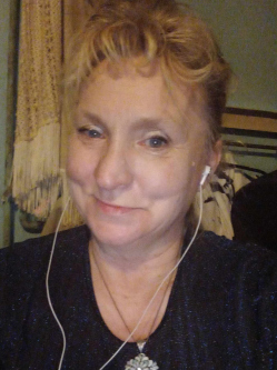Icus, 55 �ves t�rskeres� n�, Biatorb�gy