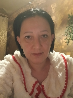 Bernadett, 44 �ves t�rskeres� n�, Kazincbarcika