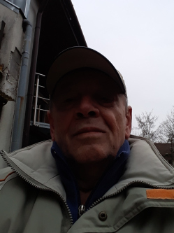 Imre, 75 �ves t�rskeres� f�rfi, Bonyh�d