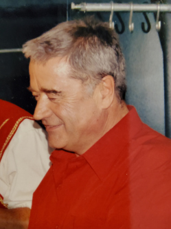 Istv�n, 70 �ves t�rskeres� f�rfi, Budapest