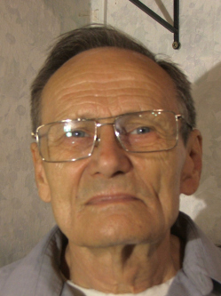 Istv�n, 73 �ves t�rskeres� f�rfi, Gy�mr�