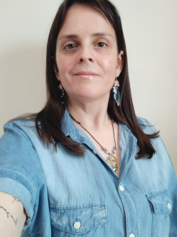 T�ndi, 37 �ves t�rskeres� n�, Marcali