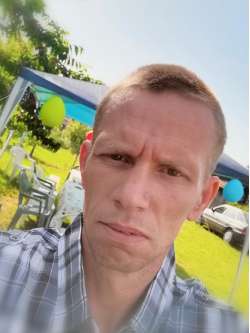 R�bert, 47 �ves t�rskeres� f�rfi, Kunhegyes