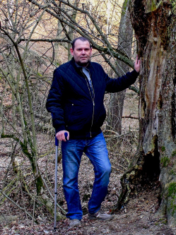 L�szl�, 52 �ves t�rskeres� f�rfi, Andornakt�lya