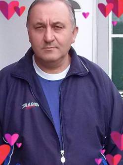 J�zsef, 70 �ves t�rskeres� f�rfi, Bana