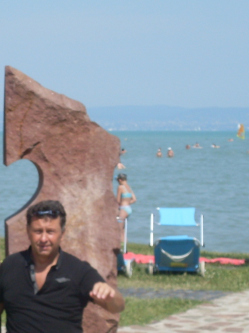 Adri�n, 62 �ves t�rskeres� f�rfi, Szeksz�rd