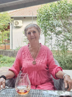 Ter�zia, 77 �ves t�rskeres� n�, Kecskem�t