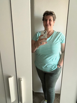 Kata, 57 �ves t�rskeres� n�, Budapest